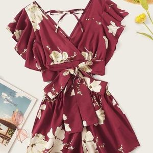 SHEIN floral print butterfly sleeve top w/shorts